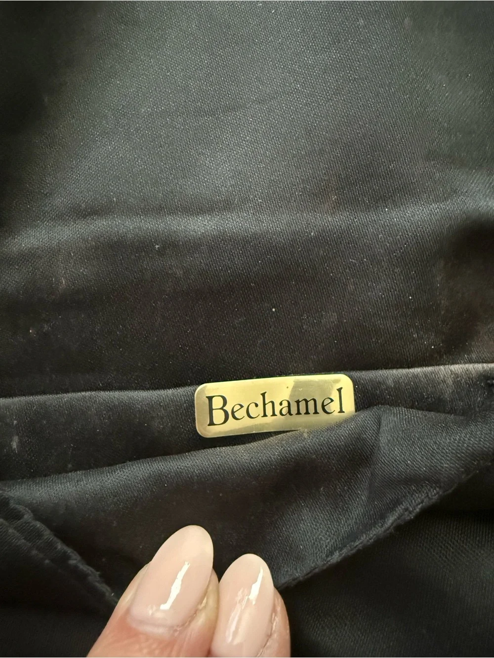 Bechamel beautiful black